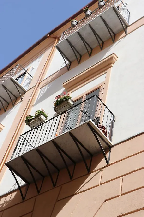 Сasa de vacaciones Villa Meloluxuryhouse Palermo Italia